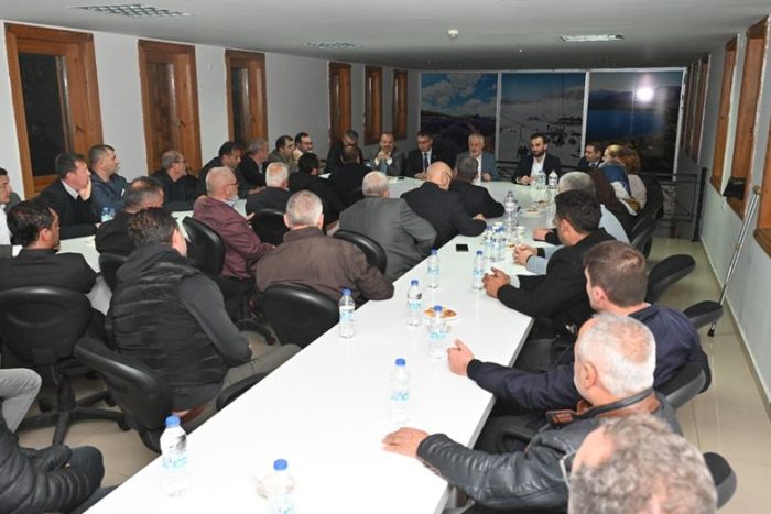 Başkan Başdeğirmen, Isparta Muhtarlar Derneği’ni Ziyaret Etti