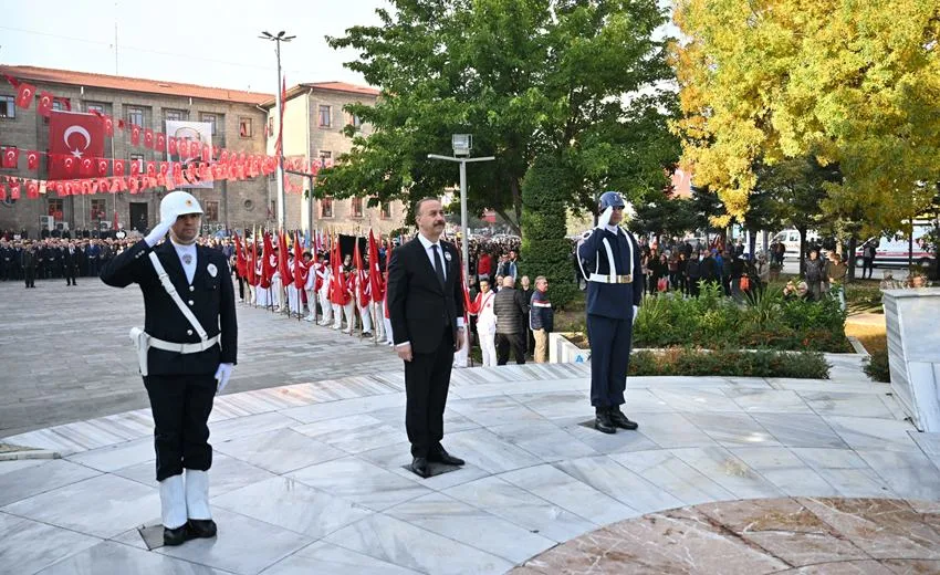 Cumhuriyetimizin kurucusu Gazi Mustafa Kemal Atatürk, ebediyete intikalinin 87’nci yılında