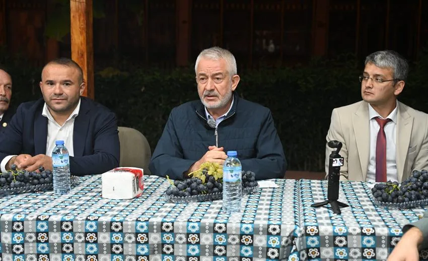 Isparta Belediye Başkanı Şükrü Başdeğirmen, ilçe ziyaretleri kapsamında gittiği Yalvaç’ta