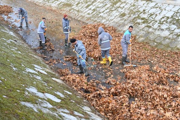 Çayboyu Kanalı Temizleniyor