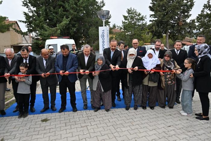 Kılıç Köyü Doğalgaza Kavuştu: Vali Abdullah Erin Vatandaşlarla Birlikte Sevinci Paylaştı