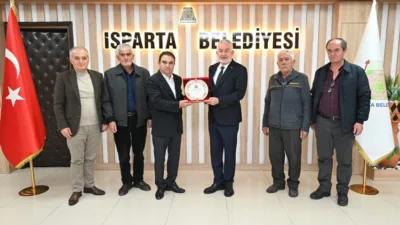 Yakaören Köyü İsmail Baba Türbesi Dedesi Hasan Yelmer beraberinde Belediye