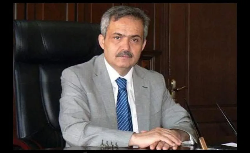 Isparta’nın Eğirdir ilçesinde bir dönem Kaymakam olarak görev yapan, Dr.