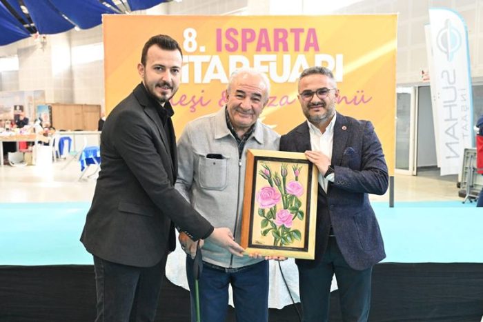 Isparta’da 10 Günlük Kitap Şöleni Sona Erdi