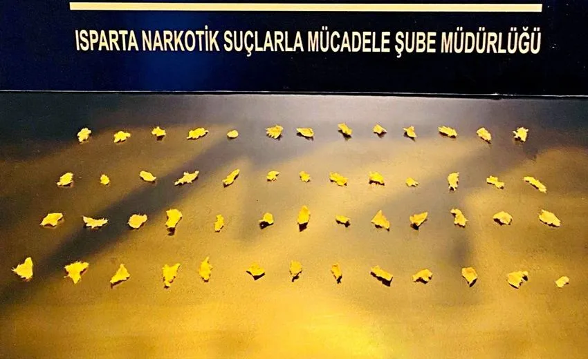 Isparta İl Emniyet Müdürlüğü Narkotik Suçlarla Mücadele Şube Müdürlüğü ekipleri,