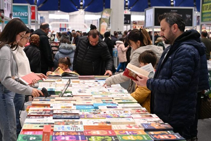 Başkan Başdeğirmen: “8. Isparta Kitap Fuarı’na Herkesi Bekliyoruz”
