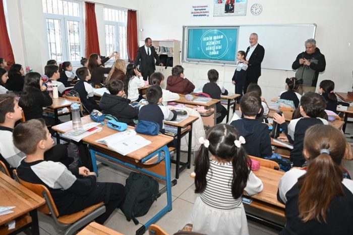 Başkan Başdeğirmen, Minik Başkan Mercan’ın Seçim Sözünü Yerine Getirdi