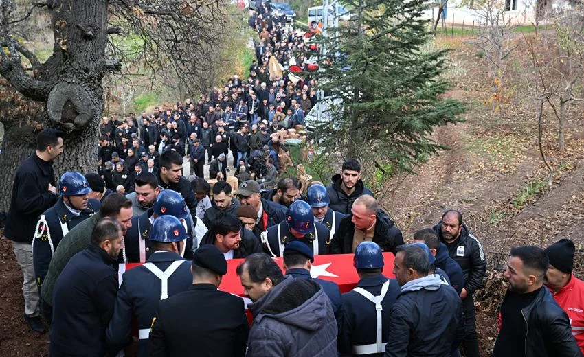 Görevi başındayken kalp krizi geçirerek hayatını kaybeden uzman çavuş Mustafa