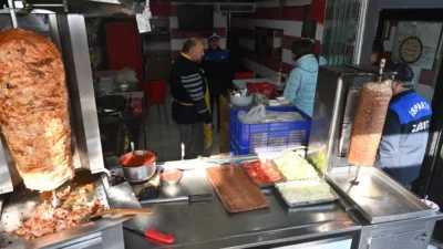 Türkiye genelinde son günlerde yaşanan gıda zehirlenmeleri sonrası Isparta Belediyesi