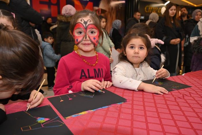 Isparta Belediyesi’nden Karne Şenlikleri