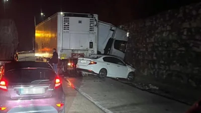 Antalya–Isparta karayolu Dereboğazı mevkiinde meydana gelen kazada can pazarı yaşandı.