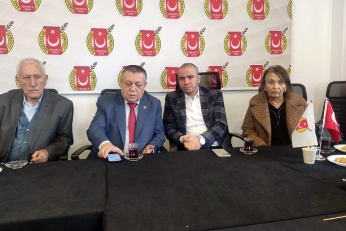 “Emekliler Açlık Sınırının Altında Maaş Alıyor”