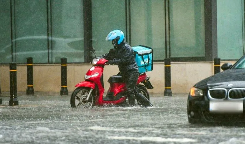 ISPARTA'DA MOTOSİKLET VE KURYE TRAFİĞİNE "HAVA" ENGELİ: YARIN GECEYE KADAR YASAK!