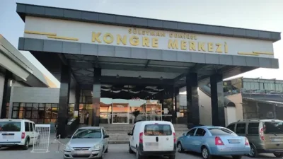 Süleyman Demirel Kongre ve Sergi Sarayı’nın Kiralama İhalesi Sonuçlandı Mülkiyeti Isparta İl Özel İdaresi’ne ait olan Süleyman Demirel Kongre