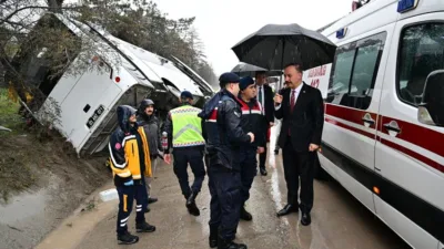 Isparta–Burdur karayolunda bugün öğle saatlerinde meydana gelen trafik kazasında, Afyonkarahisar