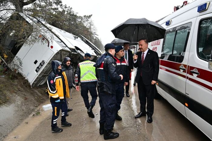 Cezaevi Ring Aracı Kaza Yaptı: 3 Jandarma Yaralı