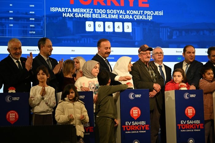 Isparta’da 2 Bin 889 Sosyal Konutun Hak Sahipleri Belirlendi