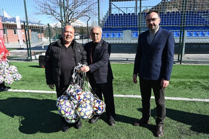 Isparta Belediyesi’nden Amatör Spor Kulüplerine destek