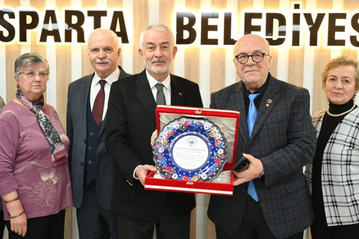 Atatürk Kütüphanesi’nden Başkan Başdeğirmen’e Teşekkür