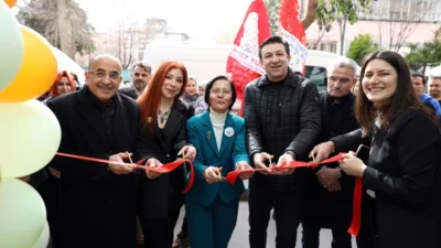 AURA Yaşam Atölyesi Isparta’da Hizmete Açıldı Yurdagül Sarıtaş’ın kuruculuğunu üstlendiği Aura Yaşam Atölyesi, düzenlenen törenle Isparta’da