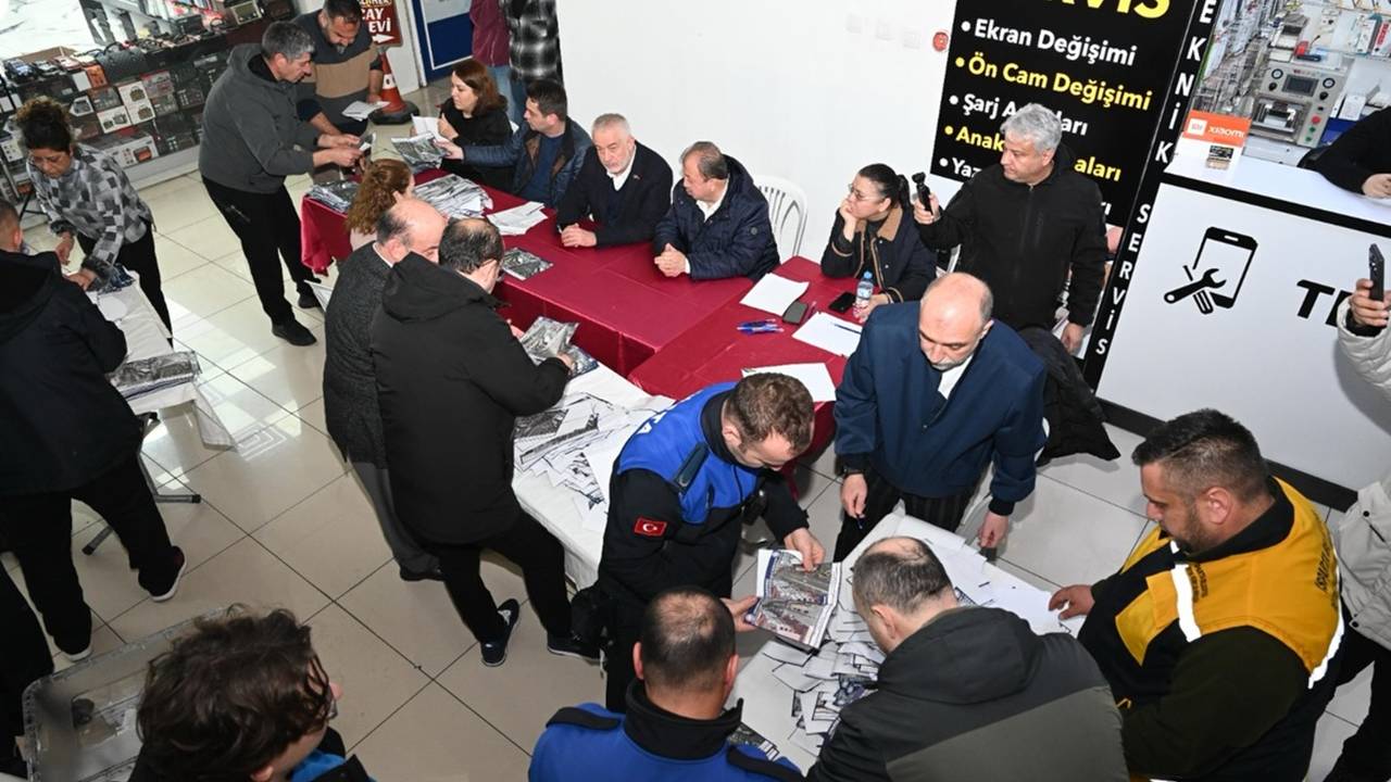 Cumhuriyet Caddesi Anketi Sonuçlandı: Orta Refüj Kaldırılıyor