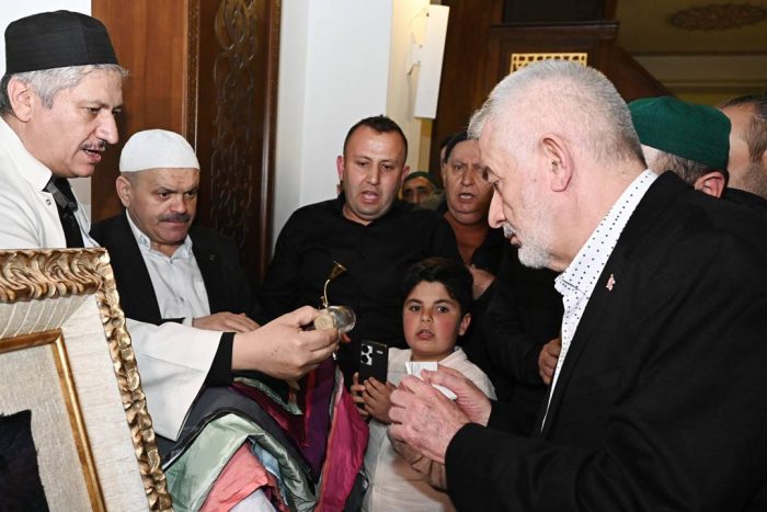 Kadir Gecesi’nde Gönüller Bir Oldu