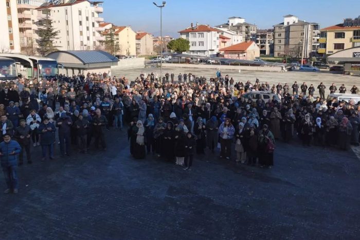 Isparta’da Şevval Ayının Son Umre Kafilesi Dualarla Uğurlandı