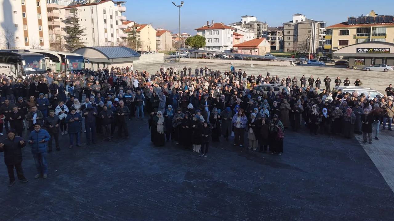 Isparta’da Şevval Ayının Son Umre Kafilesi Dualarla Uğurlandı