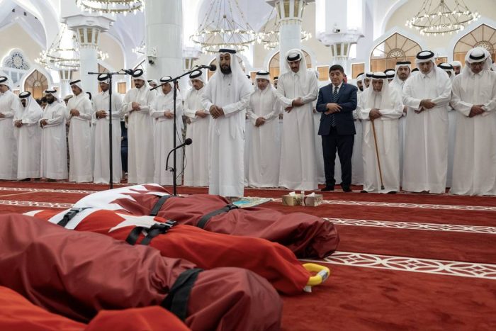 Katar’da Şehitler İçin Cenaze Töreni: Ispartalı Binbaşı da Aralarında