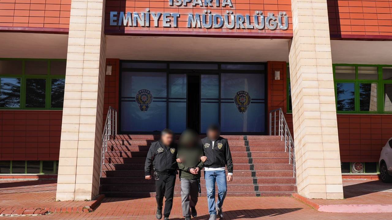 12 Yıl 2 Ay Hapis Cezası Bulunan Hırsızlık Şüphelisi Yakalandı