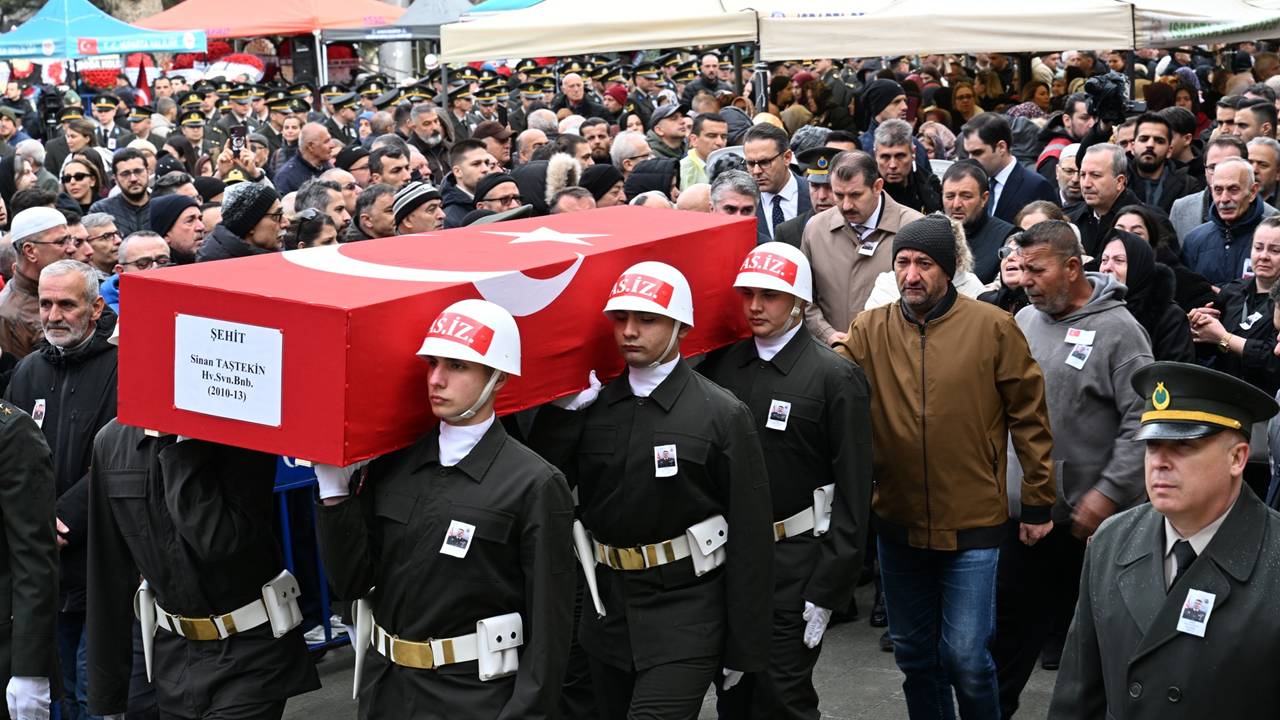 Şehidimiz Binbaşı Sinan Taştekin Son Yolculuğuna Uğurlandı