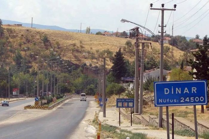 Isparta’nın Komşusu Değil, Adrese Dönüşen İlçe: Dinar’ın Hikayesi