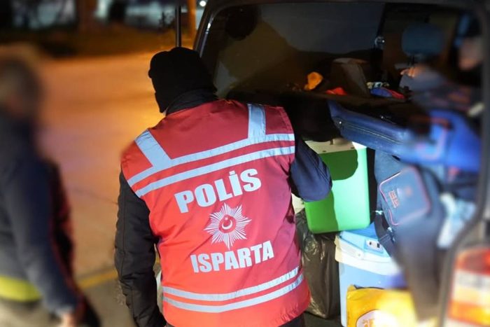 Isparta’da Kritik Noktalarda Denetim: Araç ve Şahıslar Tek Tek Kontrol Edildi