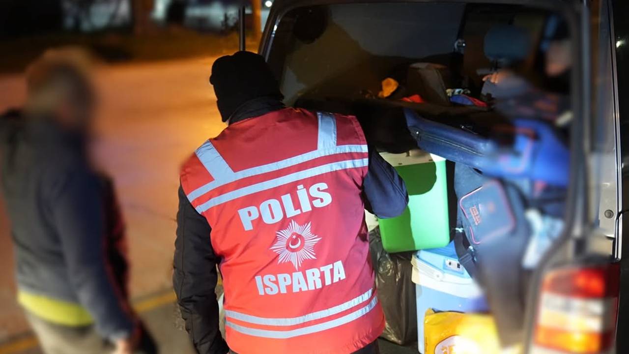 Isparta’da Kritik Noktalarda Denetim: Araç ve Şahıslar Tek Tek Kontrol Edildi