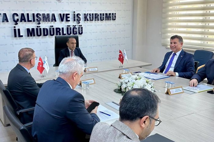 Isparta’da İstihdam Masaya Yatırıldı: 3 Ayda 1.015 Kişi İşe Yerleştirildi