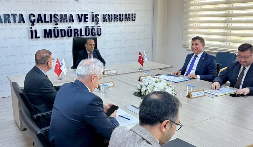 Isparta’da İstihdam Masaya Yatırıldı: 3 Ayda 1.015 Kişi İşe Yerleştirildi