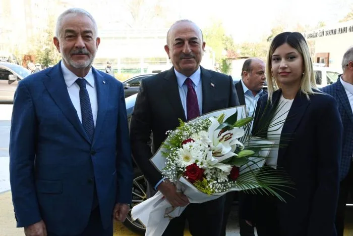 Çavuşoğlu: “Başkanımızın Hizmetlerini Gururla Takip Ediyoruz”