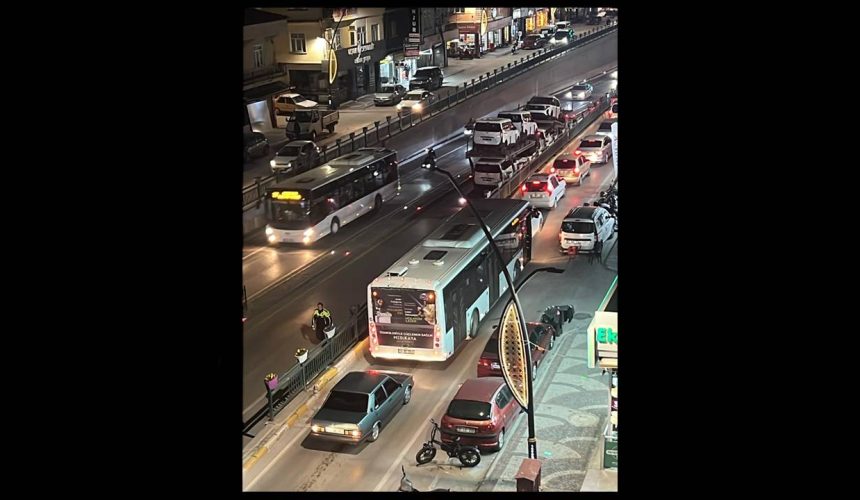 Facia Son Anda Önledi! Üst Geçitte Tır Alarmı