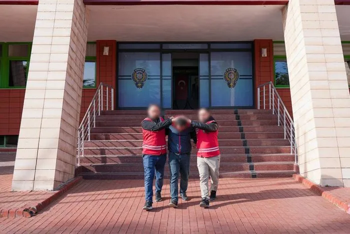 21 Yıl Hapis Cezasıyla Aranan Şahıs Isparta’da Yakalandı