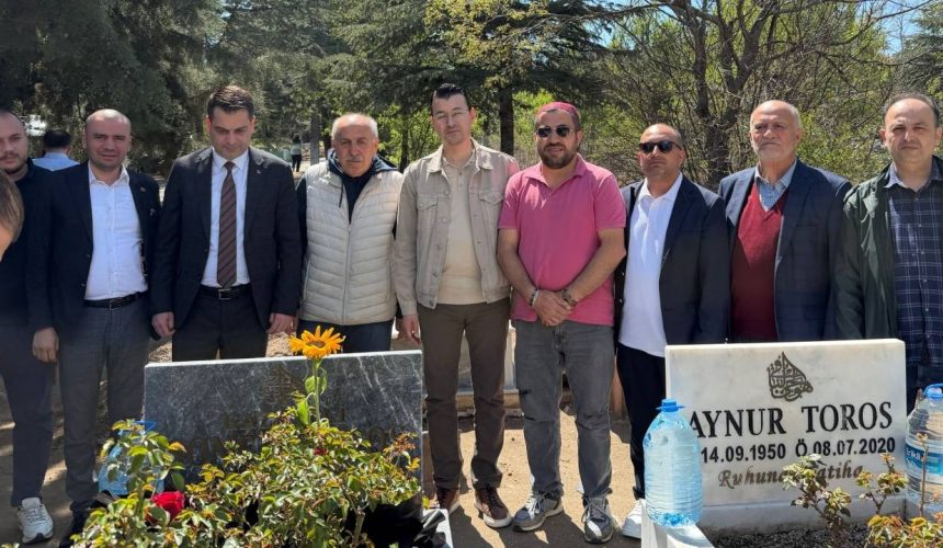 Gazeteci Soner Toros, Vefatının 5. Yılında Isparta’da Dualarla Anıldı