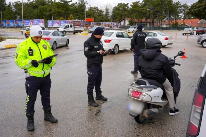 Isparta’da Motosiklet ve Motorlu Bisikletlere Sıkı Denetim