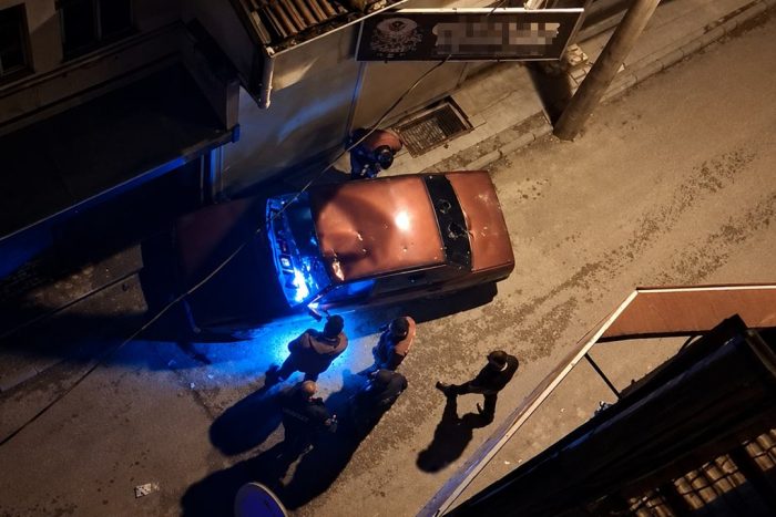 Isparta’da Kuaförde Başlayan Kavga Sokağa Taştı: Otomobili Tanınmaz Hale Getirdiler
