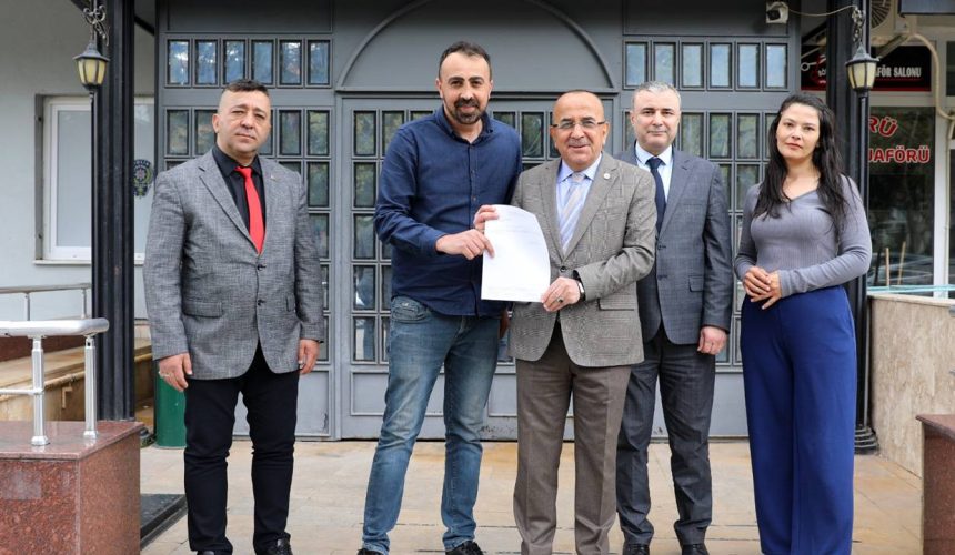 Başkan Tural, Mazbatasını Alarak Göreve Başladı