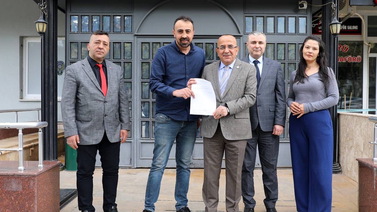 Başkan Tural, Mazbatasını Alarak Göreve Başladı