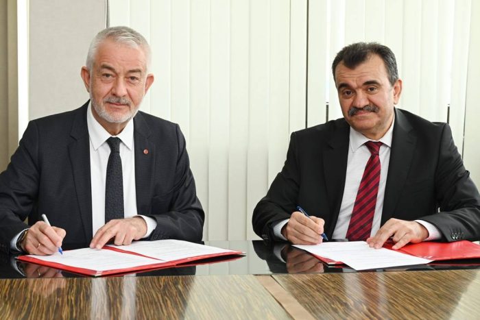 Belediye Ve İlahiyat’tan Protokol: Akreditasyon Sürecine Başkan Desteği!