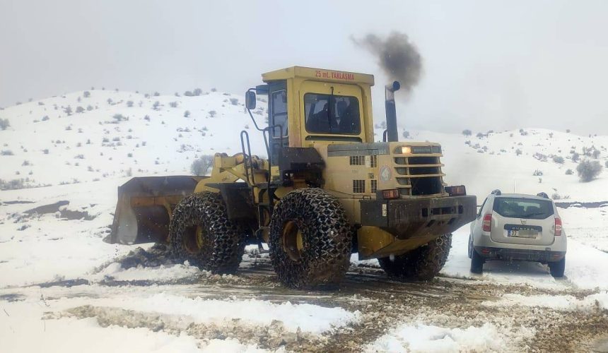 Yarıkkaya’da Mahsur Kalan Çobanlar Kurtarıldı