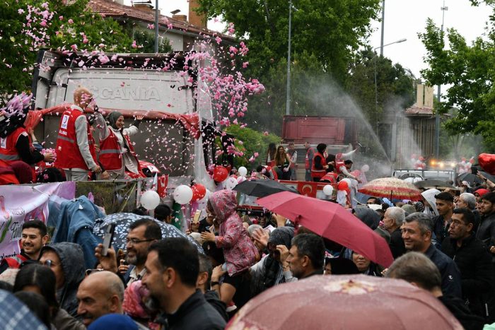 Gül Festivali’nde Ticari Alanlar İçin Başvurular Başladı: İşte Stant Ücretleri Ve Şartlar!