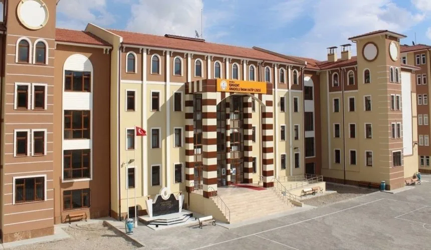 Işıkkent İmam Hatip Ortaokulu’nda Sınav Heyecanı: Başvurular Devam Ediyor