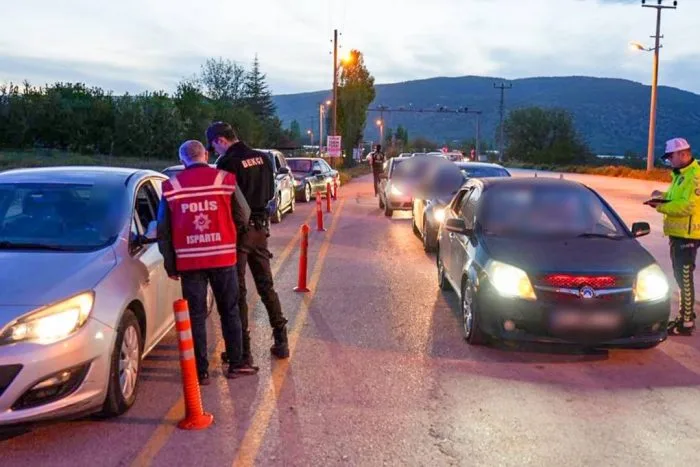 Isparta Emniyeti’nden 5 Kritik Noktada Sıkı Denetim