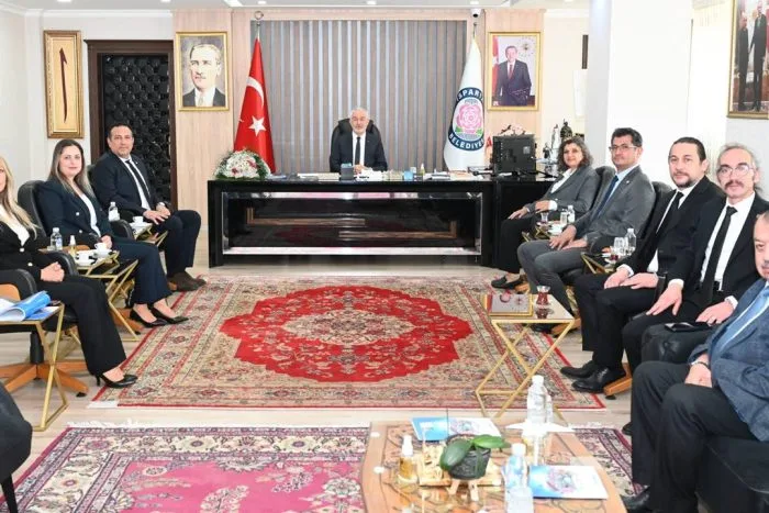 Başkan Başdeğirmen: “Nerede İhtiyaç Varsa Eczacılarımız Orada”